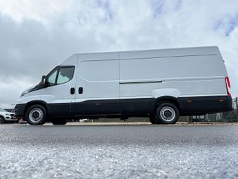 Iveco Daily XLWB L4H3 Extra-High Roof AIR CON + CRUISE 136ps EURO 6 [XLWB] N