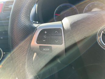 Toyota Auris 1.8 HYBRID T4 AUTOMATIC