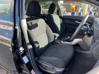 Toyota Auris 1.8 HYBRID T4 AUTOMATIC