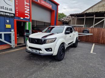 Nissan Navara DCI TREK MINUS 1 4X4 SHR DCB Auto