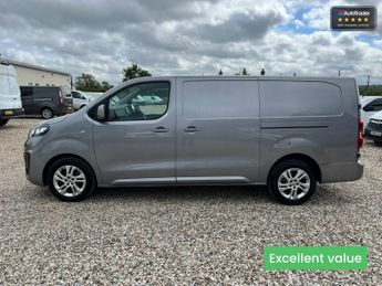 Vauxhall Vivaro MWB L2H1 3100 Elite Alloys Air Con Cruise EURO 6