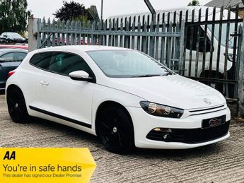 Volkswagen Scirocco 2.0 TDI BlueMotion Tech DSG Euro 5 (s/s) 3dr (Nav)