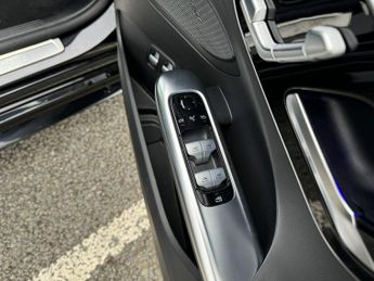 Mercedes-Benz C Class C300e AMG Line Premium Plus Estate Auto Petrol Hybrid 25KWH PAN 