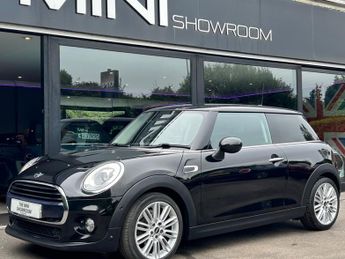 MINI Hatch Cooper 1.5 Chili / Media 3 door - DEPOSIT TAKEN