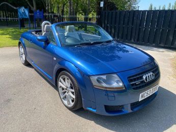 Audi TT 3.2 V6 Roadster DSG quattro 2dr