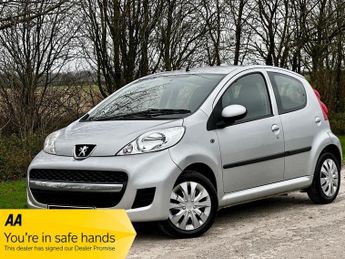 Peugeot 107 1.0 12V Urban 2 Tronic Euro 4 5dr