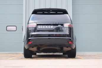Land Rover Discovery R-DYNAMIC HSE MHEV with a rear seat conversion styled by seeker