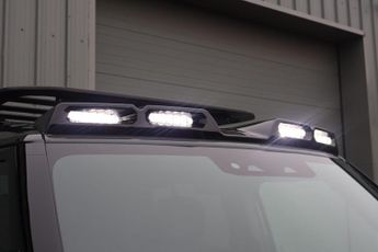 Land Rover Defender 110 2026 MODEL HARD TOP D250 WORLD TOUR EDITION  REAR SEATS DECEMBER