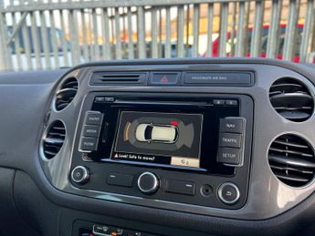Volkswagen Tiguan 2.0 TDI BlueMotion Tech Match DSG 4WD Euro 5 (s/s) 5dr