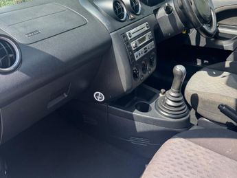 Ford Fiesta ZETEC 16V