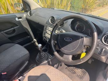 Ford Fiesta ZETEC 16V