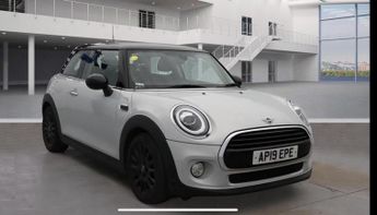 MINI Hatch 1.5 Cooper Classic Steptronic Euro 6 (s/s) 3dr