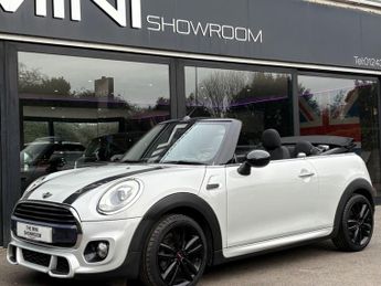 MINI John Cooper Works Cooper 1.5 JCW Chili / Media XL + PROFESSIONAL SAT NAV + HEATED 