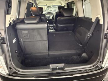 Nissan Elgrand E52 3.5 V6 4WD Highway Star, PNE52