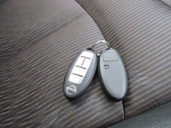 Nissan Elgrand E52 3.5 V6 4WD Highway Star, PNE52