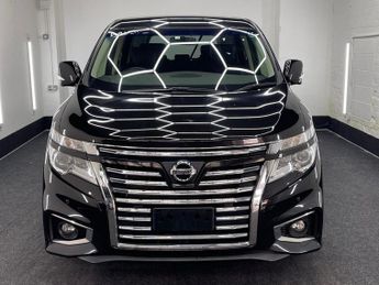 Nissan Elgrand E52 3.5 V6 4WD Highway Star, PNE52