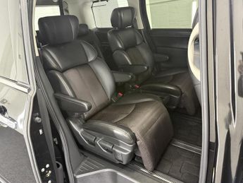 Nissan Elgrand E52 3.5 V6 4WD Highway Star, PNE52