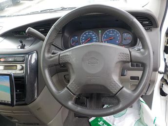 Nissan Elgrand E50 3.5 V6 Highway Star Sunroofs