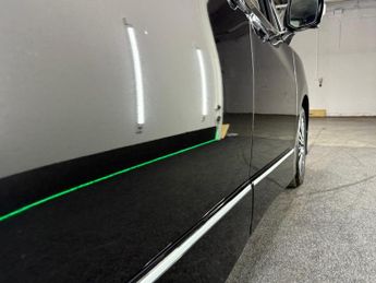 Nissan Elgrand E52 3.5 V6 Highway Star 350 4WD, PNE52
