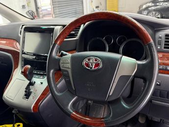 Toyota Alphard 2.4 240S PRIME SELECTION 2 + SUBLTE MODIFICATIONS