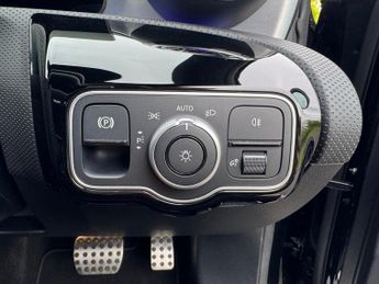 Mercedes-Benz A Class A250e AMG Line Premium Auto Petrol Hybrid 15KWH REVERSE CAM/PARK