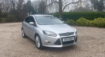 Ford Focus 1.0T EcoBoost Zetec Euro 5 (s/s) 5dr