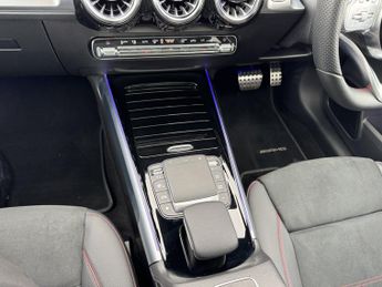 Mercedes-Benz EQB EQB 350 66KWH 4Matic AMG Line Premium Auto Electric 7 SEATER/PAN