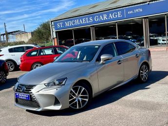 Lexus IS 300H ADVANCE