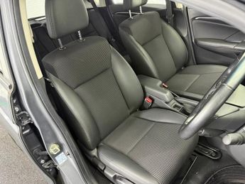 Honda Jazz FIT HYBRID 1.5 L HONDA SENSING Low Mileage Import