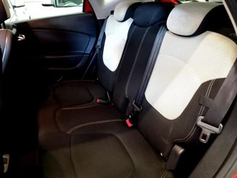 Renault Captur 1.5 ICONIC DCI