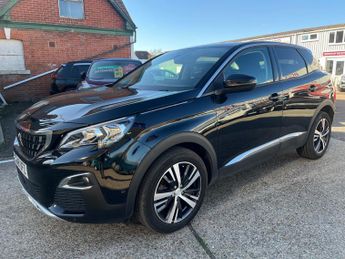 Peugeot 3008 1.2 PURETECH ALLURE