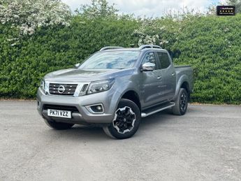 Nissan Navara AUTO Crew Cab 4X4 Tekna Alloys Air Con 190PS Cruise EURO 6 NO VA