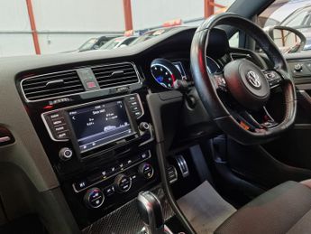 Volkswagen Golf 2.0 R DSG