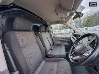 Volkswagen Transporter AUTO SWB L1H1 T30 204bhp Tdi Highline Alloys Air Con Camera EURO