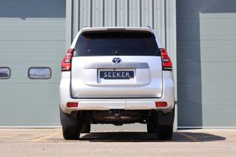 Toyota Land Cruiser ACTIVE COMMERCIAL 2.8 LWB 5 DR  HEATED LEATHER SEATS TOW PACK SI