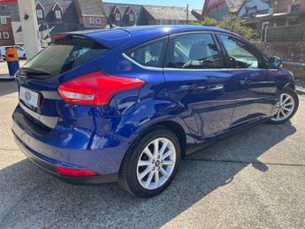 Ford Focus TITANIUM
