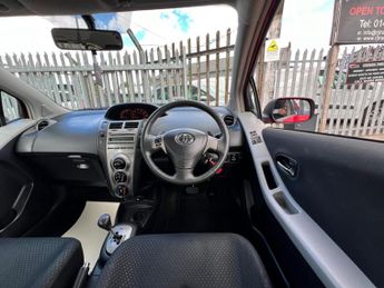 Toyota Yaris 1.33 Dual VVT-i TR MultiMode Euro 4 (s/s) 5dr