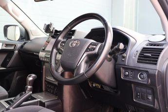 Toyota Land Cruiser ACTIVE COMMERCIAL 2.8 AUTO FULL BLACK PACK TOW PACK HEATED LEATH