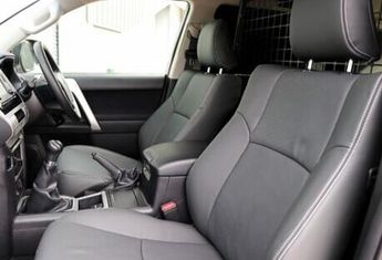 Toyota Land Cruiser ACTIVE COMMERCIAL 2.8 AUTO FULL BLACK PACK TOW PACK HEATED LEATH