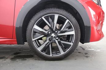 Peugeot 208 PURETECH GT S/S