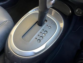 Nissan Juke 1.6 TEKNA XTRONIC AUTOMATIC