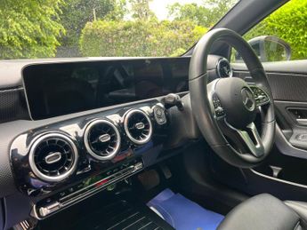 Mercedes-Benz A Class 1.5 A180d Sport (Executive) 7G-DCT Euro 6 (s/s) 5dr