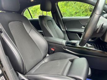 Mercedes-Benz A Class 1.5 A180d Sport (Executive) 7G-DCT Euro 6 (s/s) 5dr
