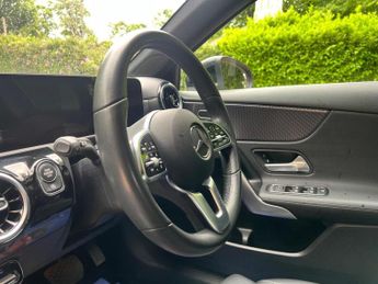 Mercedes-Benz A Class 1.5 A180d Sport (Executive) 7G-DCT Euro 6 (s/s) 5dr