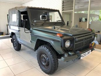 Mercedes G Class 1990 G240 2.4D Ex Singapore Police Mercedes Manual 4x4 Wolf