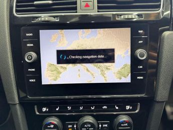 Volkswagen Golf 2.0 TSI R DSG 4Motion Euro 6 (s/s) 5dr