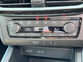 SEAT Arona ECOTSI XPERIENCE LUX DSG