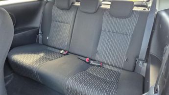 Toyota Yaris VVT-I EDITION