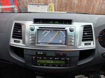 Toyota Hilux INVINCIBLE X 4X4 D-4D DCB AUTO