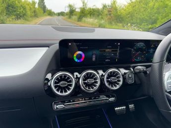 Mercedes-Benz EQA EQA 250 66KWH AMG Line Premium Auto Electric PAN ROOF/PARKTRONIC